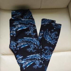LuLaRoe Black and Blue Leggings